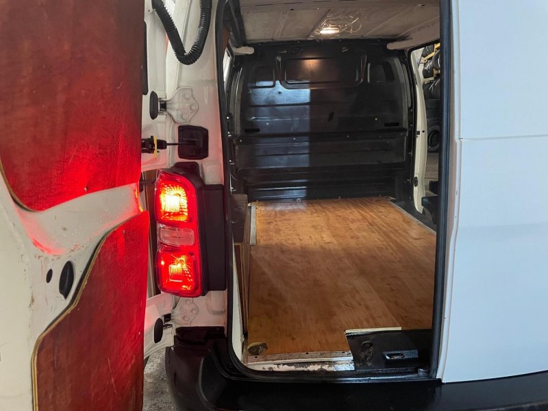 TOYOTA PROACE