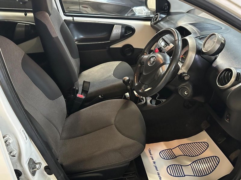 TOYOTA AYGO