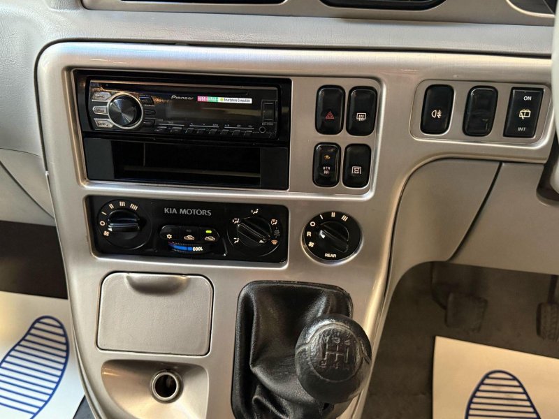 KIA SEDONA