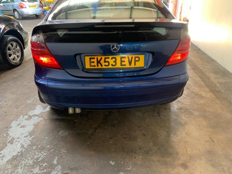 MERCEDES-BENZ C CLASS