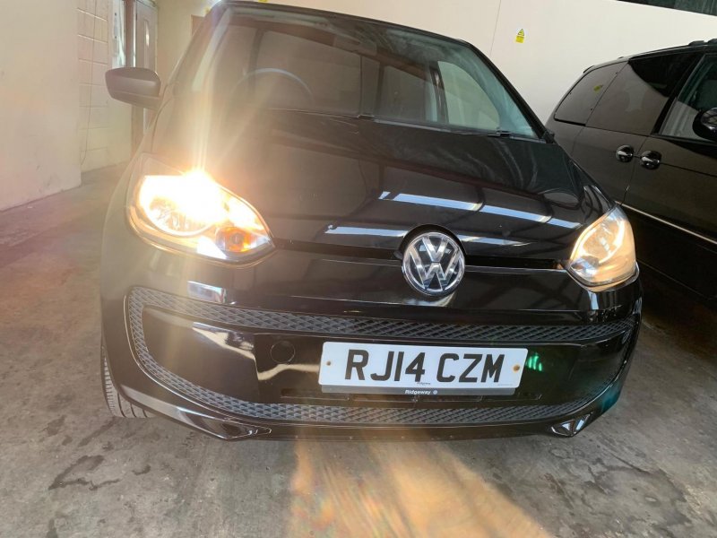 VOLKSWAGEN UP