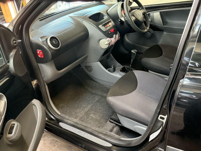 TOYOTA AYGO