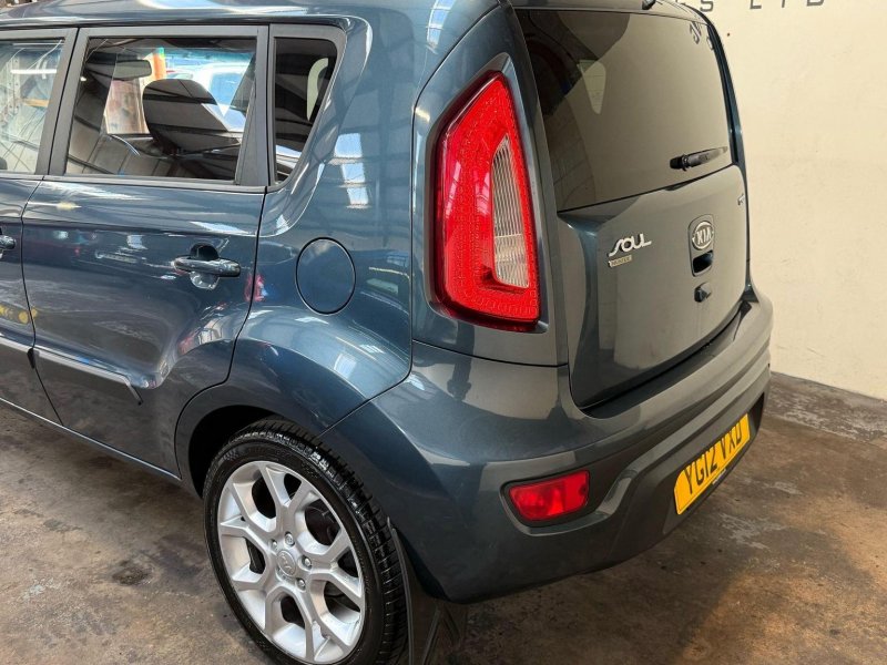 KIA SOUL