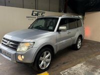 MITSUBISHI SHOGUN