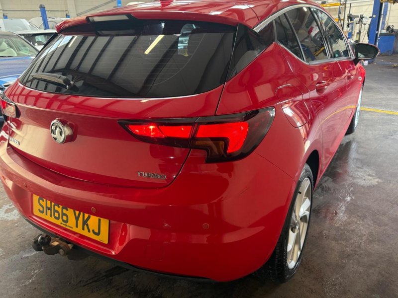 VAUXHALL ASTRA