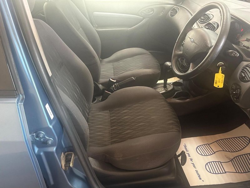 FORD FOCUS