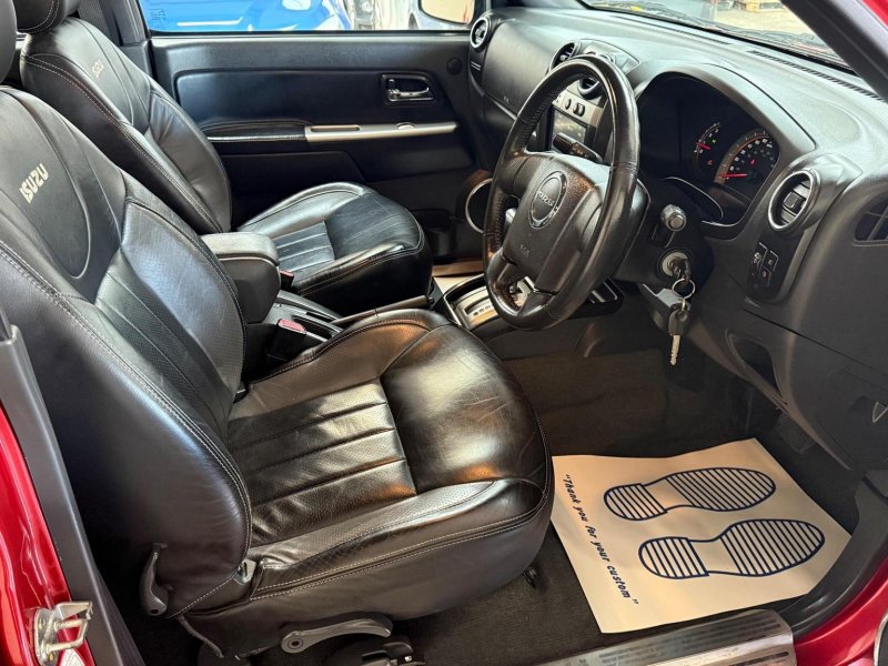 ISUZU RODEO